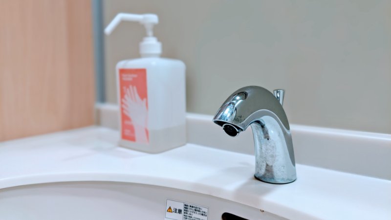 【原則6】効率性：無理な姿勢をとることなく、少ない力でも楽に使用できること
