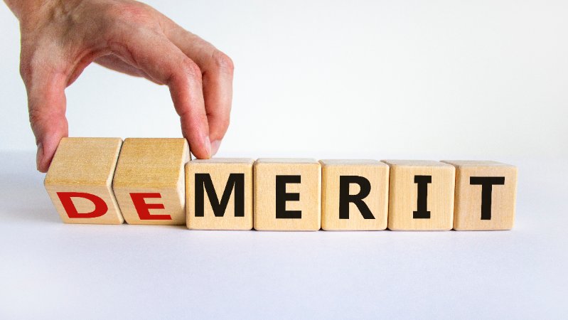 QRコードDMのデメリットと導入時の注意点
