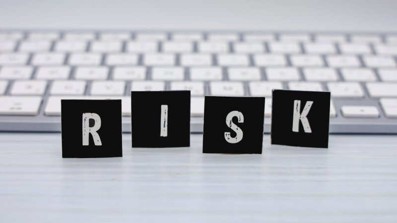 AIを活用する際の注意点
